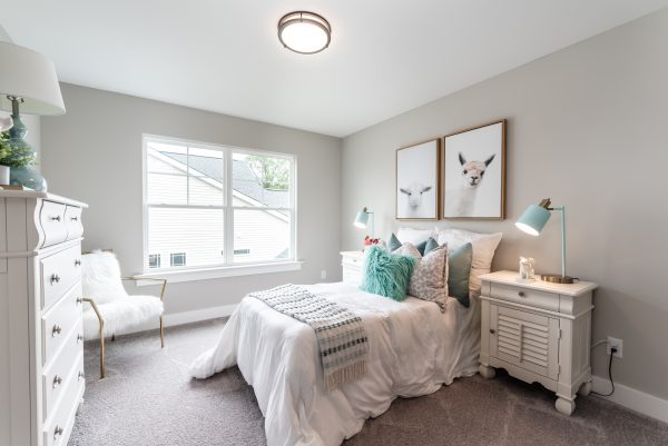 Waverly Bedroom - 1.5 Story House Plans in MO