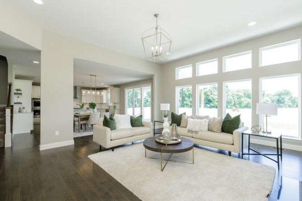 Glenhurst II Great Room - 1.5 Story House Plans in MO