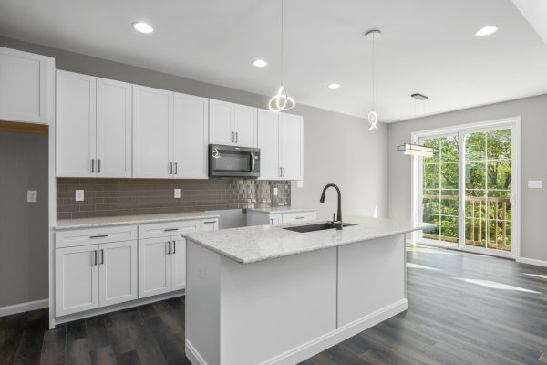 Waverly Kitchen - 1.5 Story House Plans in MO
