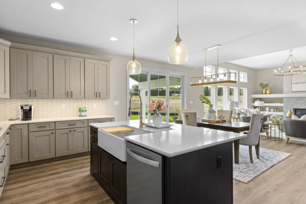 Parkview II Kitchen - 1.5 Story House Plans in MO
