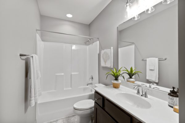 Woodside Full Bath - Ranch House Plans in MO